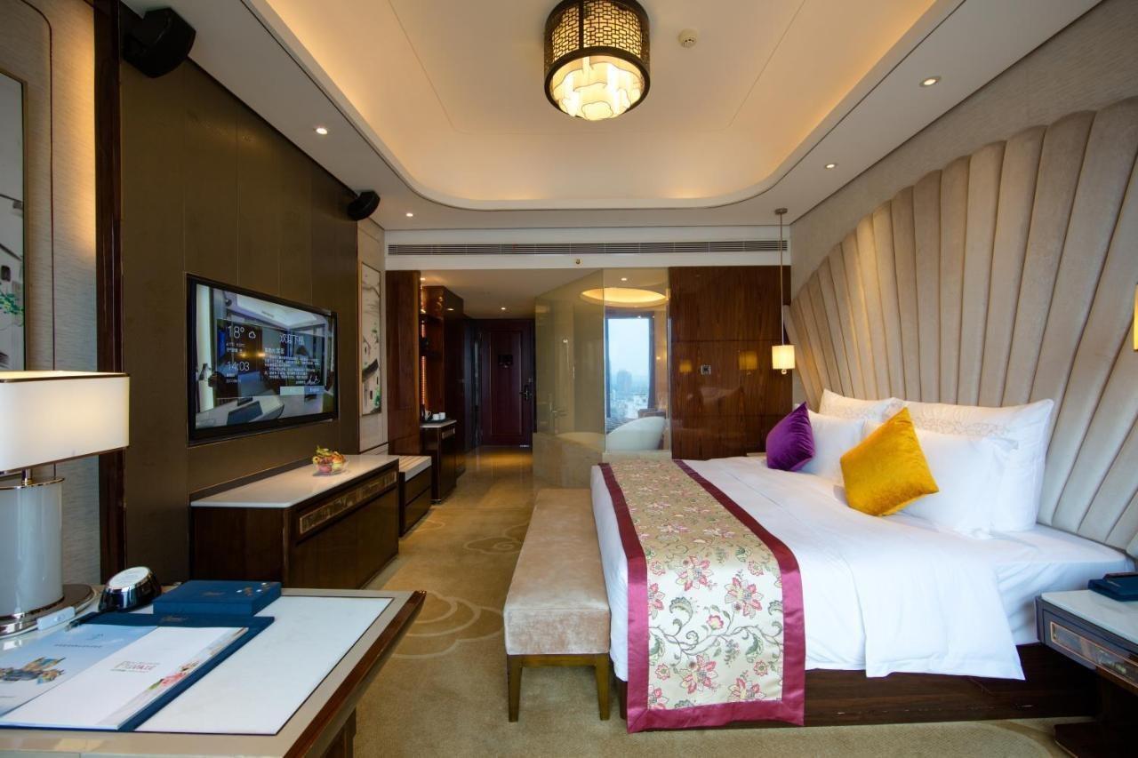 Chengdu Cynn Hotel Экстерьер фото