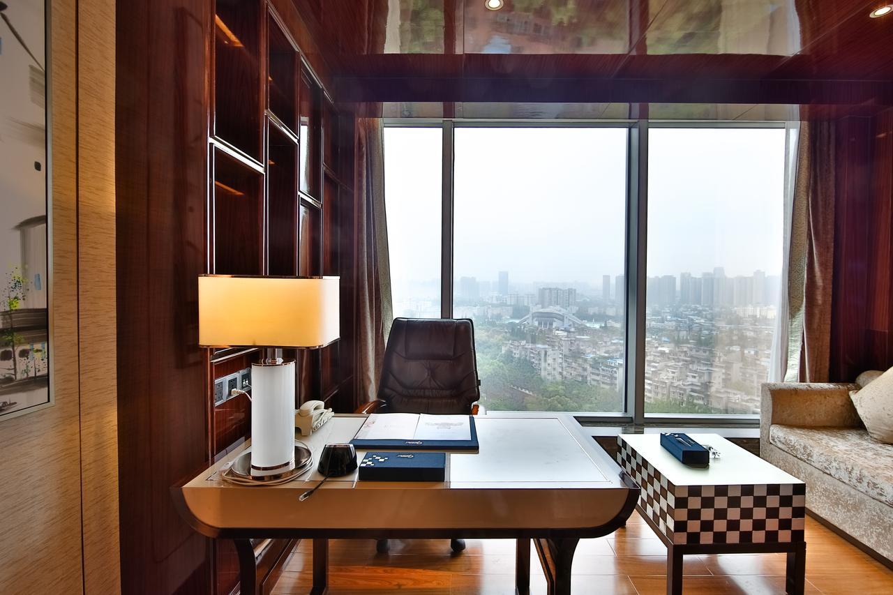 Chengdu Cynn Hotel Экстерьер фото